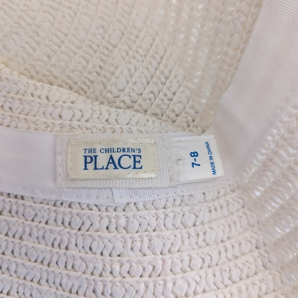Charming Children's Place White Crocheted Sun Hat with Floral Detail - Size 7-8 - Picture 4 of 4